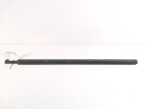 Mercedes Benz ML-Class 163 (1998–2005) Außenfensterdichtung vordere Tür A1637200824 - 2