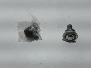 RENAULT Scenic (2003–2010) Eesmine kuulliigend (šarniir) 8200457209 - 3