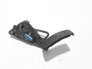   Accelerator pedal  - 8200700390 
