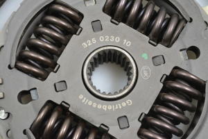 Ford Transit FT (2006–2012) Clutch disc 325023010 - 2