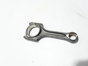  Connecting rod 