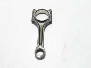  Connecting rod 