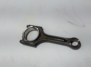  Connecting rod 