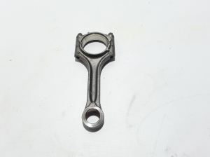  Connecting rod 