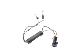 Mercedes Benz E-Class W212 (2009–2015) Antenna amplifier A2128704589 - 2