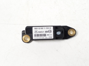 Mercedes Benz S-Class 220 (1998–2005) Airbagsensor A2208204426