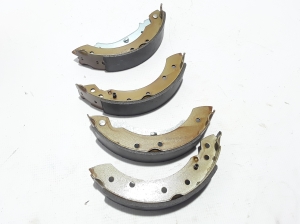 RENAULT Laguna I (1993–2001) Tagumised piduriklotsid 7701208111 - 2