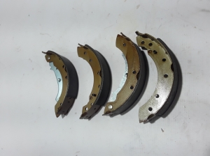 RENAULT Laguna I (1993–2001) Tagumised piduriklotsid 7701208111 - 3