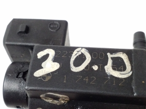 BMW X3 E83 (2003–2010) Solenoid 1742712 - 2