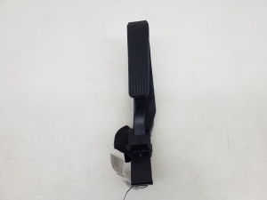   Gaasipedaal  - A2113010001 