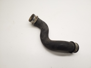 Mercedes Benz E-Class W212 (2009–2015) Jahutusradiaatori voolik a2045011682 - 2
