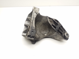 Mercedes Benz E-Class W212 (2009–2015) Engine bracket A6512230004 - 2