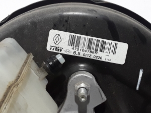 RENAULT Clio IV (2012–2019) Brake booster 472104788R - 2