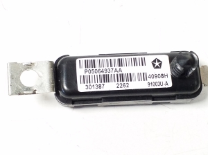 Chrysler 300C (2004–2011) Antenni võimendi P05064937AA - 2
