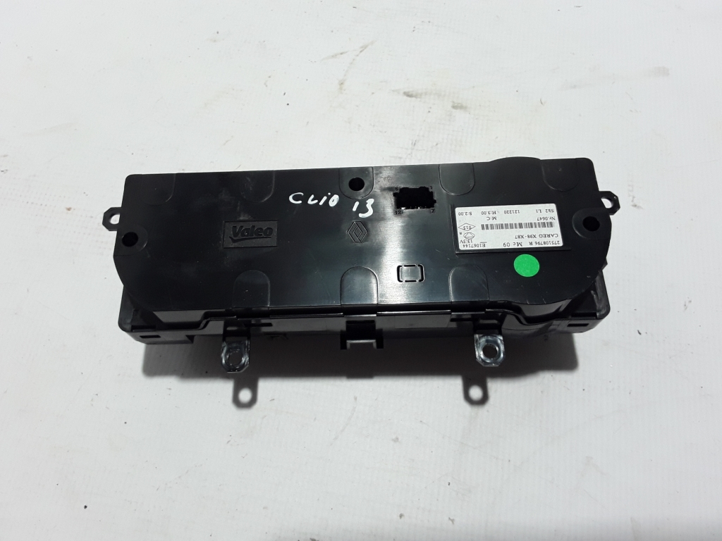 RENAULT Clio 4 generation (2012-2020) Climate  Control Unit 275108796R 22425715