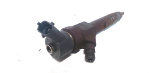  Fuel injector 