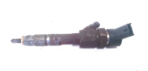  Fuel injector 