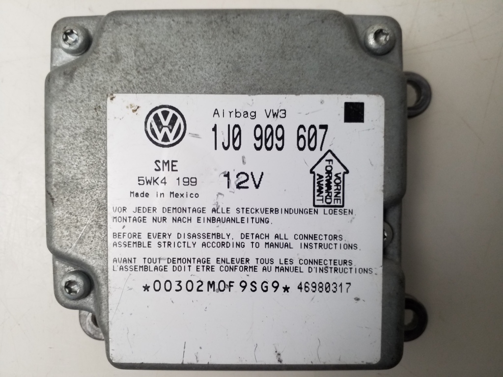 Used Volkswagen Passat Airbag module 1J0909607