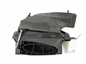 Mercedes Benz ML-Class 164 (2005–2011) Luftfiltergehäuse A6420903601 - 4