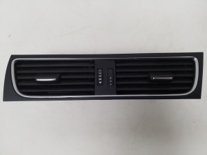Dashboard air vent grilles - 8T1820951B