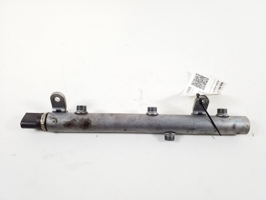 MERCEDES-BENZ M-Class W164 (2005-2011) Fuel Rail 21023184