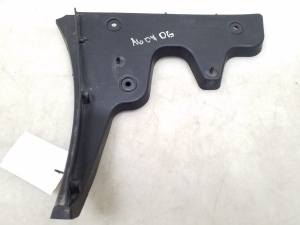  Rear bumper bracket 