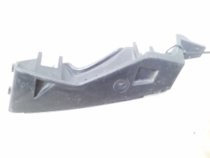  Front bumper bracket 