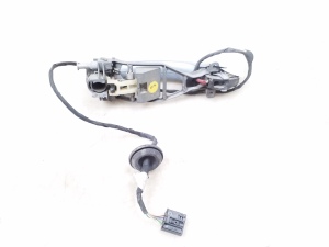 Volkswagen Touareg I (2002–2010) Rear side door exterior handle and its parts - 2