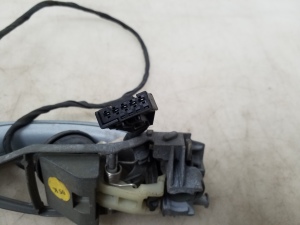 Volkswagen Touareg I (2002–2010) Rear side door exterior handle and its parts - 4