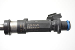 TOYOTA Auris E18 (2012–2018) Kütusepihusti 2320947010 - 2