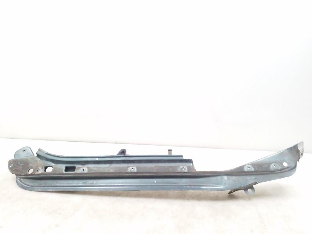 VOLKSWAGEN Touareg 1 generation (2002-2010) Front Left Fender Holder 7L6805919B 25044286