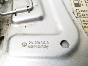 Volkswagen Touareg I (2002–2010) Tankdeckel 7L6809905B - 2