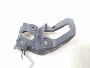  Front bumper bracket 