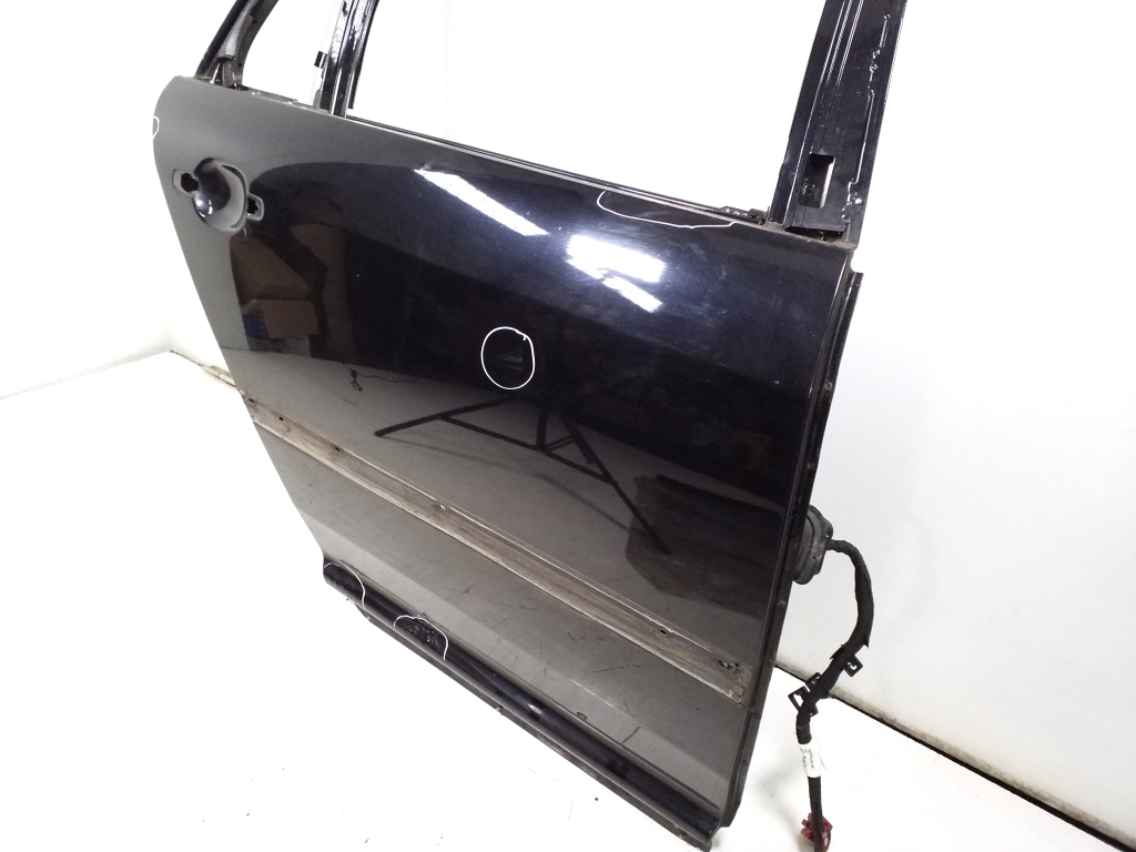 VOLKSWAGEN Phaeton 1 generation (2002-2016) Right Side Sliding Door 21948409