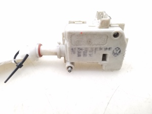 Volkswagen Passat B5 (1997–2005) Verschluss des Tankdeckels 3B0810773B