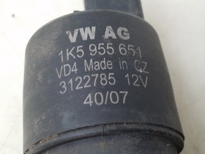 AUDI TT (1998–2006) Front windshield washer pump 1K5955651 - 4