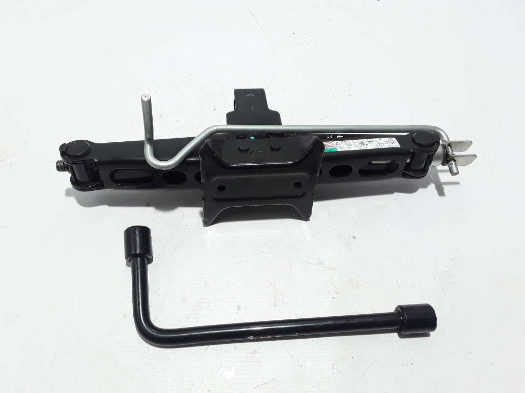 Used Dacia Duster Jack 995500013R