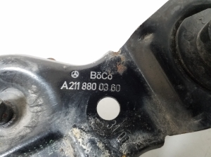 Mercedes Benz CLS-Class 219 (2004–2010) Motorhaube sonstiges Teil A2118800360 - 3