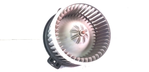 TOYOTA Corolla (2001–2007) Heizungsgebläsemotor 0 130 101 602 - 3