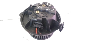 Heizungsgebläsemotor - F664513V