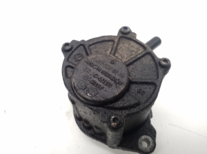 Mercedes Benz E-Class W212 (2009–2015) Vaakumpump A6512300165 - 4