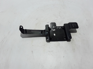   Sonstiger Halter  - 7318721 