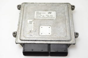 Hyundai Elantra (2006–2011) Engine control unit 3915023012 - 2