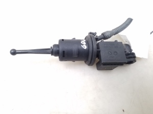 Volkswagen Golf V (2003–2009) Clutch master cylinder 1K0721388Q - 2