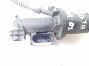 Volkswagen Golf V (2003–2009) Clutch master cylinder 1K0721388Q - 4