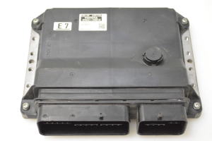 Motorsteuergerät - 8966128B10