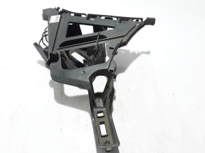 Rear bumper bracket - 850440001R