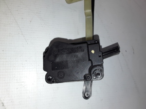 VOLVO S80 II (2006–2016) Stellmotor Heizungsklappe 31348271 - 2