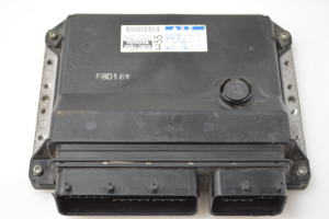 Motorsteuergerät - 8966112D70
