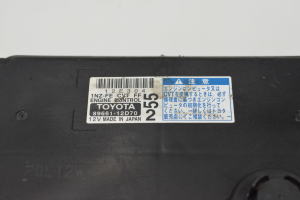 TOYOTA Corolla (2006–2012) Motorsteuergerät 8966112D70 - 2